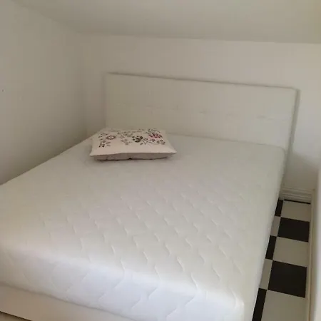 Fdg Apartment *