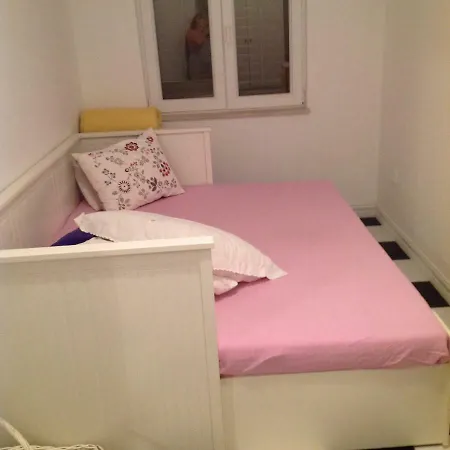 Fdg Apartment